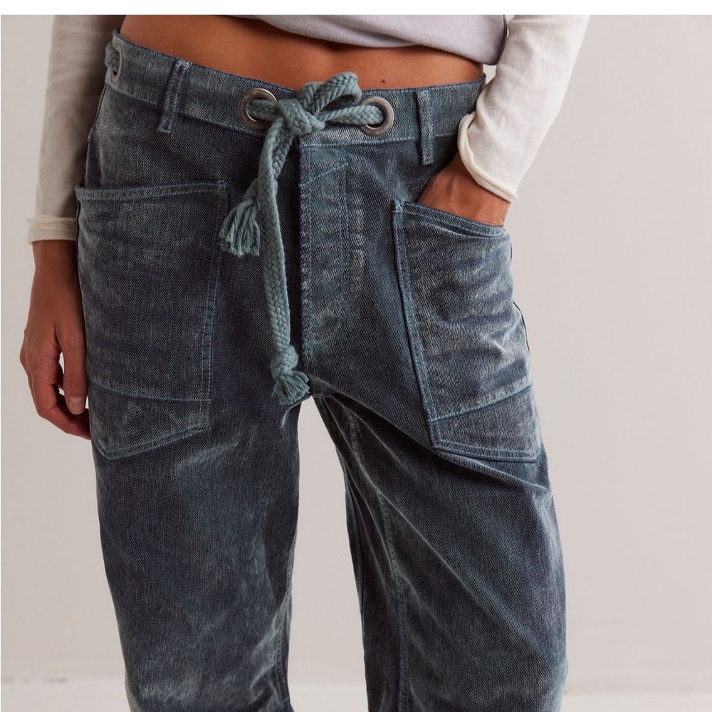 We the Free People Flocked Moxie Barrel Jeans Mountain Green - Picture 2 of 7